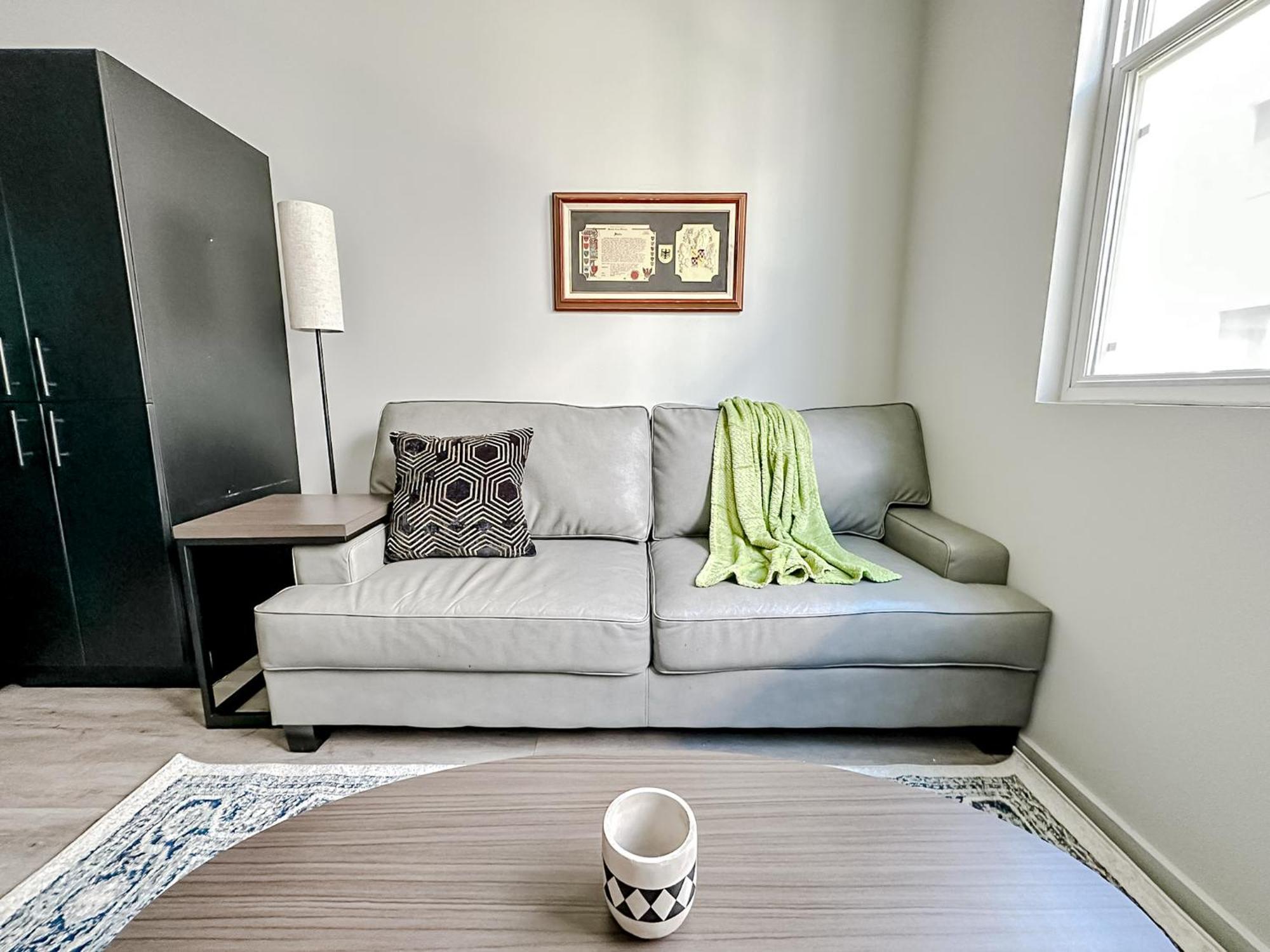 Sleepover 1Bd 1Ba Omaha Apartments Extérieur photo